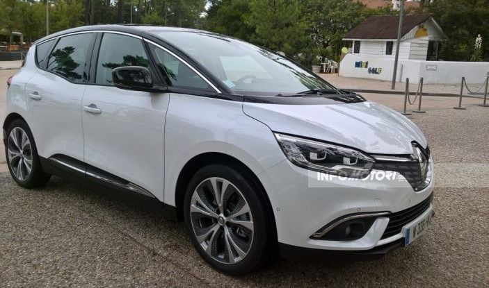 I nostri Test Drive del 2016: Monovolumi e Station Wagon - Foto 10 di 13