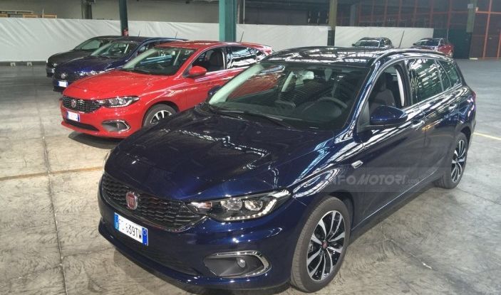 I nostri Test Drive del 2016: Monovolumi e Station Wagon - Foto 13 di 13