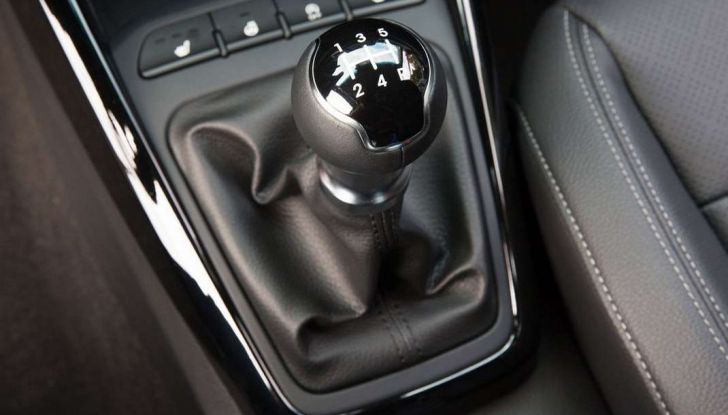 Kia Rio: motori, prezzi ed allestimenti - Foto 14 di 17