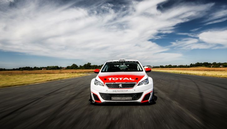 Consegnata la prima Peugeot 308 Racing Cup - Foto 11 di 12
