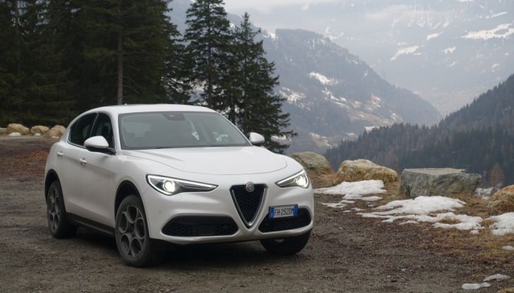 Prova su strada: Stelvio, il primo SUV nella storia Alfa Romeo - Foto 23 di 41