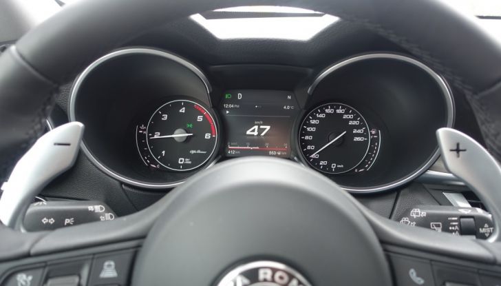 Prova su strada: Stelvio, il primo SUV nella storia Alfa Romeo - Foto 40 di 41