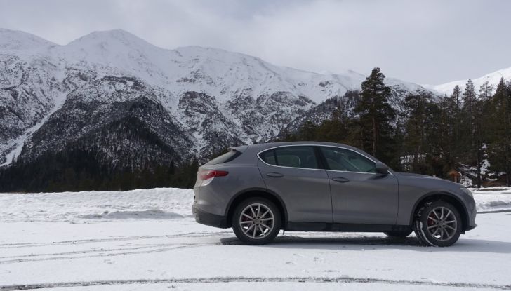 Prova su strada: Stelvio, il primo SUV nella storia Alfa Romeo - Foto 4 di 41
