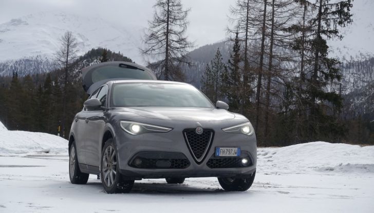 Prova su strada: Stelvio, il primo SUV nella storia Alfa Romeo - Foto 8 di 41