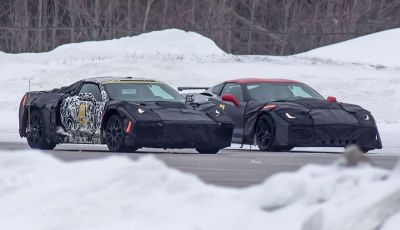 Corvette C8 prime immagini spia della futura generazione a motore centrale