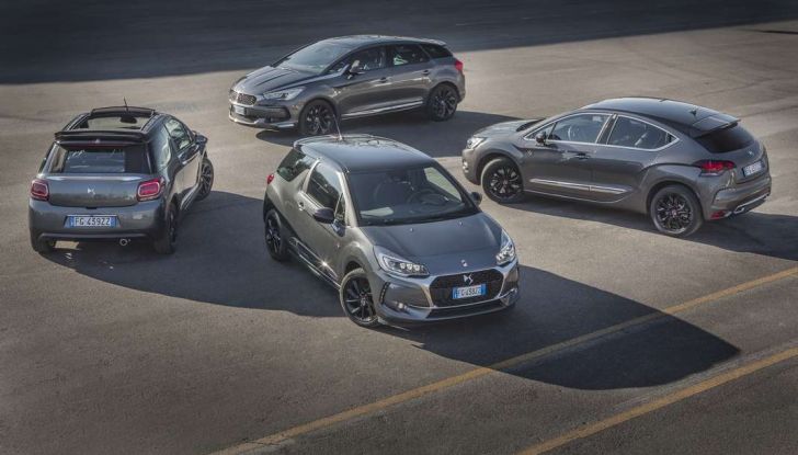 4 DS con il nuovo allestimento Performance Line, in mostra, lo stile.