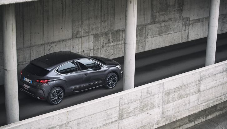 La nostra prova della nuova DS4 1.6 da 211C: dinamica e versatile - Foto 6 di 15