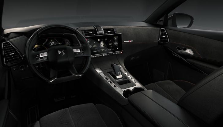 DS7 Crossback: il primo SUV dell’atelier francese - Foto 15 di 15