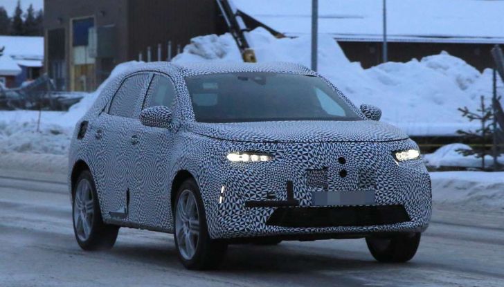Nuovo DS7 prime immagini spia
