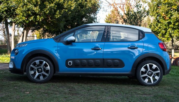 citroen C3 2017 prova su strada laterale