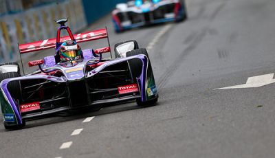 Formula E Buenos Aires, Gara: López risale la griglia fino alla zona punti