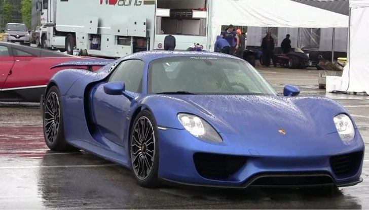 Horacio Pagani acquista una Ferrari F12 TDF, la serie limitata da 780CV - Foto 8 di 11