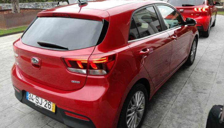 nuova kia rio 2017 dettaglio