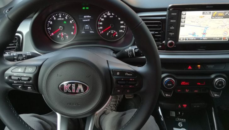 Kia Rio 2017, la prova su strada: tutta nuova, dallo stile ai motori - Foto 18 di 18