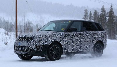 Land Rover Range Rover MY2018 immagini spia del futuro SUV britannico