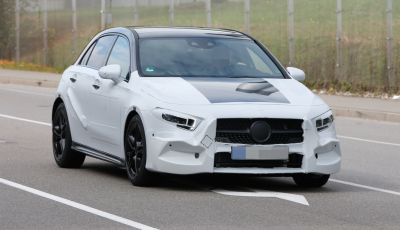 Mercedes-Benz Classe A 2018: design tutto nuovo, infotainment aggiornato