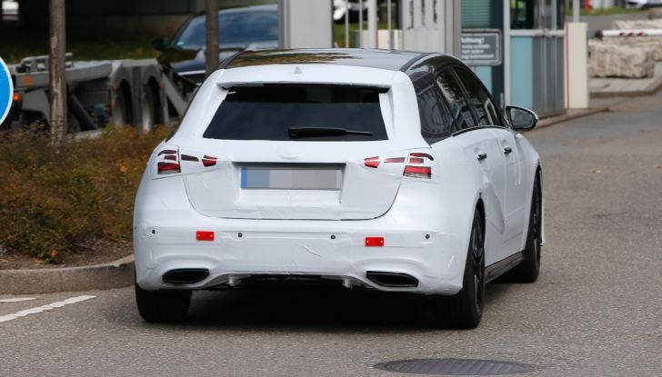 Mercedes-Benz Classe A 2018: design tutto nuovo, infotainment aggiornato - Foto 14 di 33