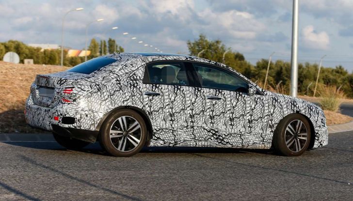 Mercedes-Benz Classe A 2018: design tutto nuovo, infotainment aggiornato - Foto 33 di 33