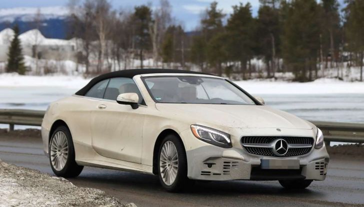 Mercedes Classe S Cabrio restyling, foto spia, laterale anteriore.