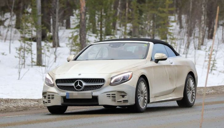 Nuova Mercedes Classe S Cabrio restyling, foto spia, frontale laterale.