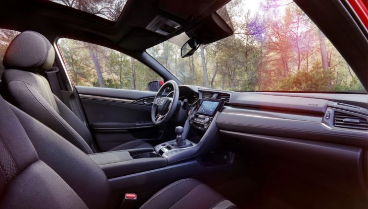 Nuova Honda Civic 2017, interno.