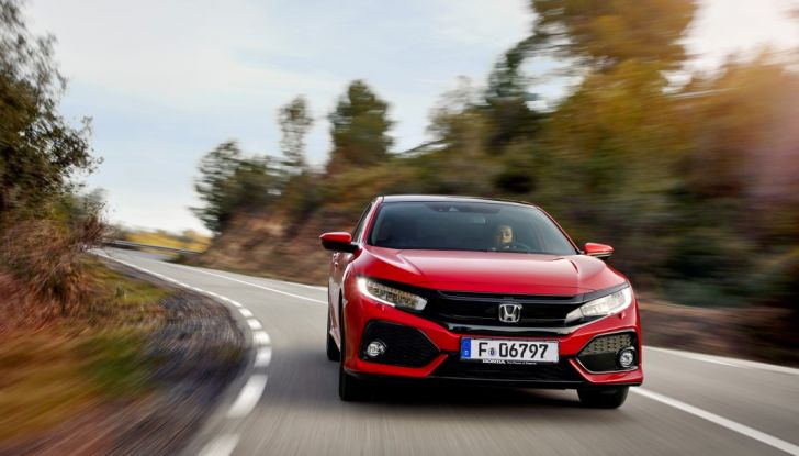 Prova su strada della nuova Civic Honda 2017, frontale.