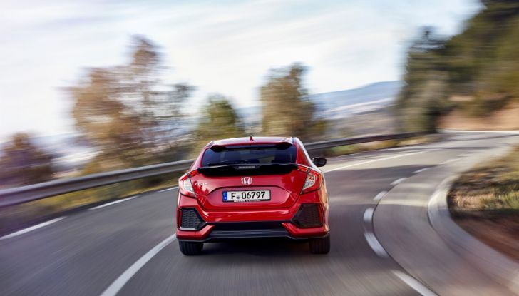 Prova su strada della nuova Civic Honda 2017, posteriore.