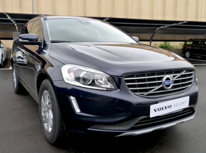 Volvo Xc60 Selekt 2 4 D 195 Cv Prova Su Strada E Impressioni Di Guida Infomotori