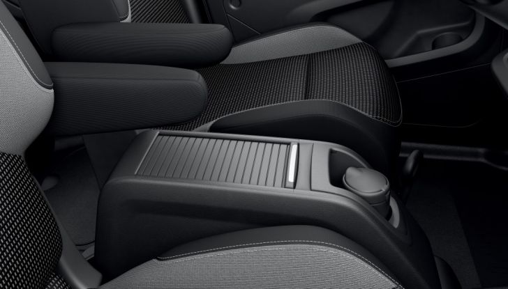 Nuovo Peugeot Partner Tepee Electric: In città senza far rumore - Foto 7 di 17