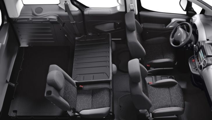 Nuovo Peugeot Partner Tepee Electric: In città senza far rumore - Foto 10 di 17