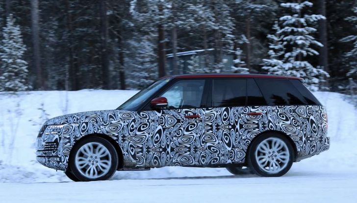 Range Rover Facelift, prime immagini spia del MY2018 - Foto 14 di 18