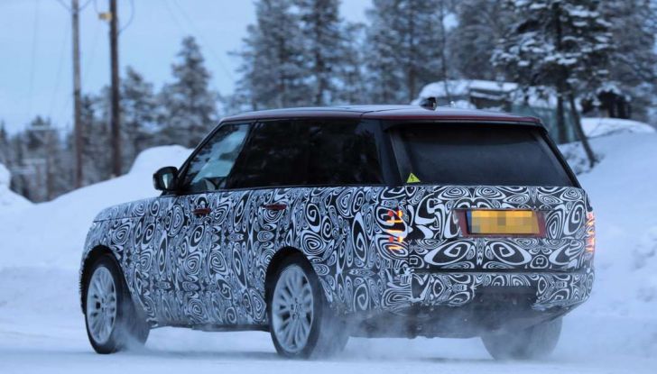 Range Rover Facelift, prime immagini spia del MY2018 - Foto 16 di 18