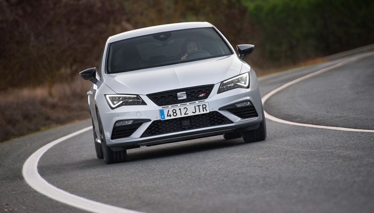 Seat Leon Cupra 2017: la nostra prova in pista - Foto 6 di 28