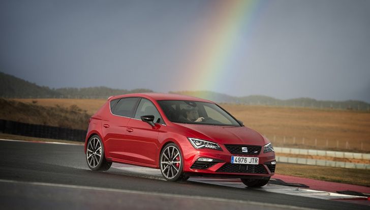 Seat Leon Cupra 2017: la nostra prova in pista - Foto 11 di 28