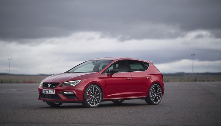 Seat Leon Cupra 2017: la nostra prova in pista - Foto 26 di 28