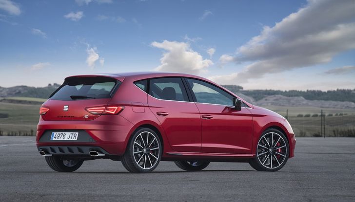 Seat Leon Cupra 2017: la nostra prova in pista - Foto 27 di 28
