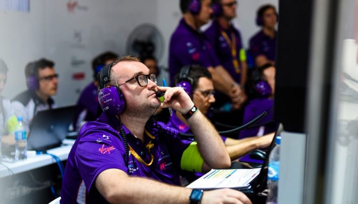 Formula E Buenos Aires, Gara: López risale la griglia fino alla zona punti - Foto 3 di 5