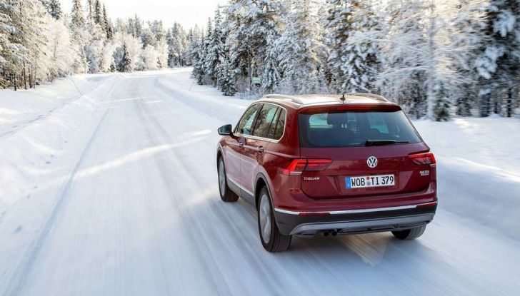 Volkswagen Tiguan, foto ed informazioni ufficiali - Foto 8 di 18