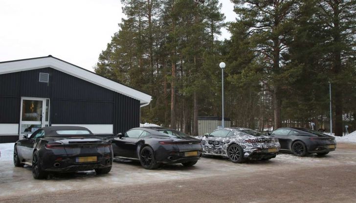 Aston Martin DB11 Volante 2018: le prime foto spia - Foto 7 di 24