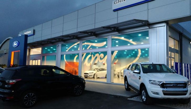 Ford apre Salerno fordStore GRN