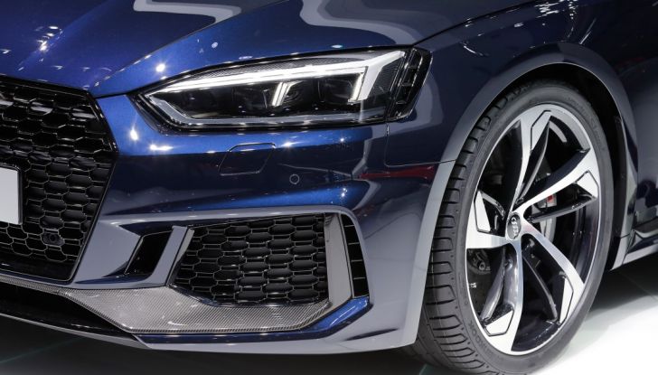 Audi RS5 Coupé: tagliata col bisturi - Foto 29 di 30