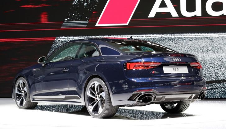 Audi RS5 Coupé: tagliata col bisturi - Foto 16 di 30