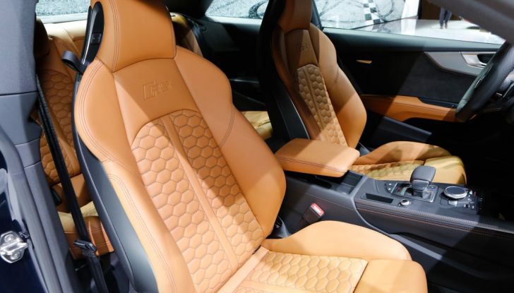 Audi RS5 Coupé: tagliata col bisturi - Foto 28 di 30