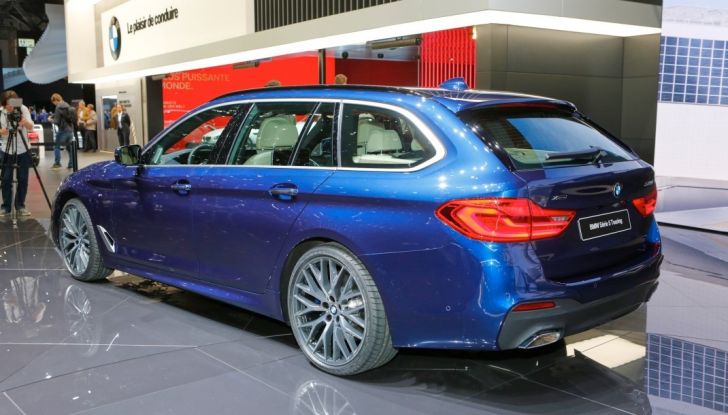 BMW Serie 5 Touring motorizzazioni, allestimenti e informazioni - Foto 20 di 25
