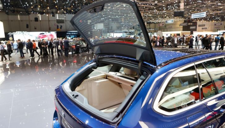 BMW Serie 5 Touring motorizzazioni, allestimenti e informazioni - Foto 8 di 25