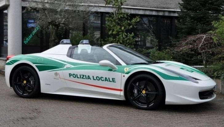 Ferrari 458 Spider della Mafia in dotazione alla Polizia - Foto 1 di 5