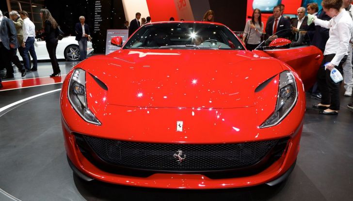 Ferrari 812 Superfast: la berlinetta V12 da 800CV - Foto 7 di 22