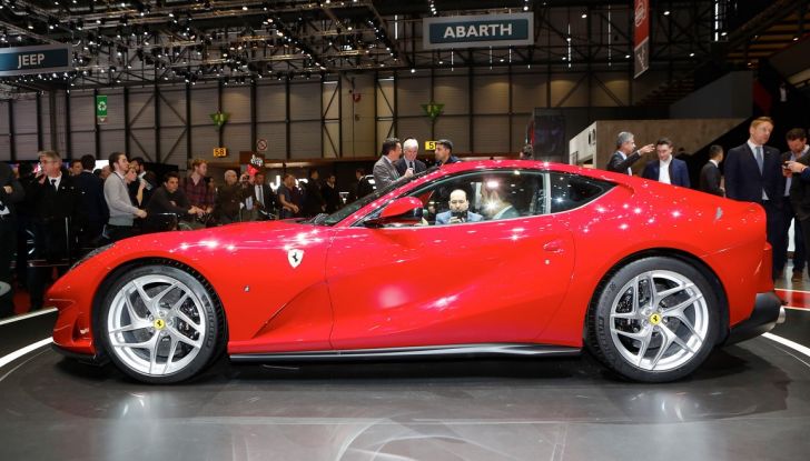 Ferrari 812 Superfast: la berlinetta V12 da 800CV - Foto 13 di 22