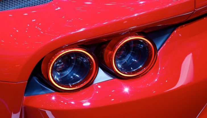 Ferrari 812 Superfast: la berlinetta V12 da 800CV - Foto 2 di 22