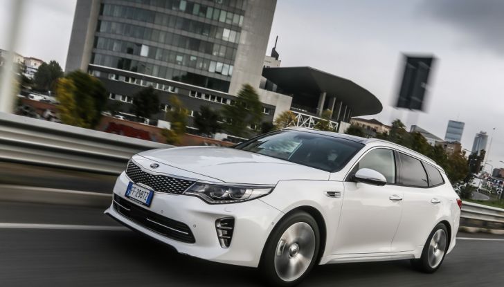 Kia Optima Sportswagon Plug-In Hybrid, evoluzione silenziosa - Foto 3 di 16